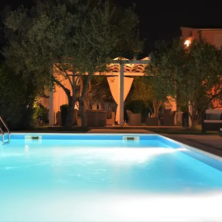 Emili Appartement *