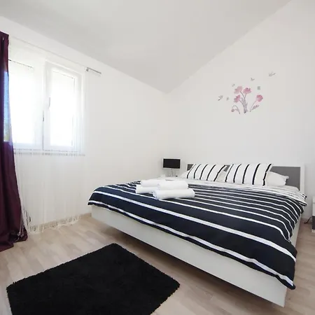 Apartmán Emili Sukošan