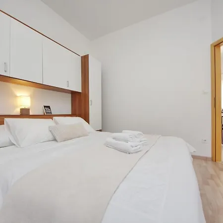 Emili Apartmán *