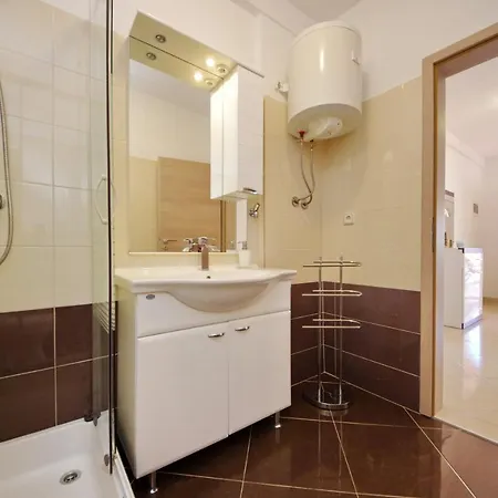 Emili Appartement *