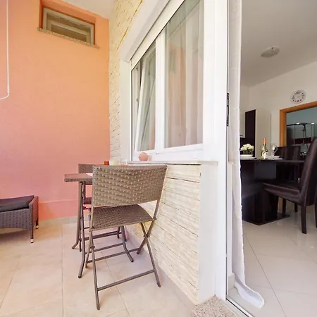 Emili Apartmán Sukošan