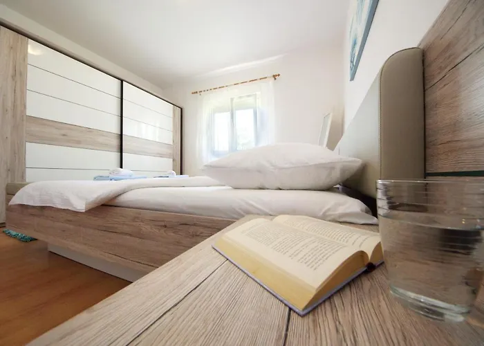 아파트 Emili Sukošan