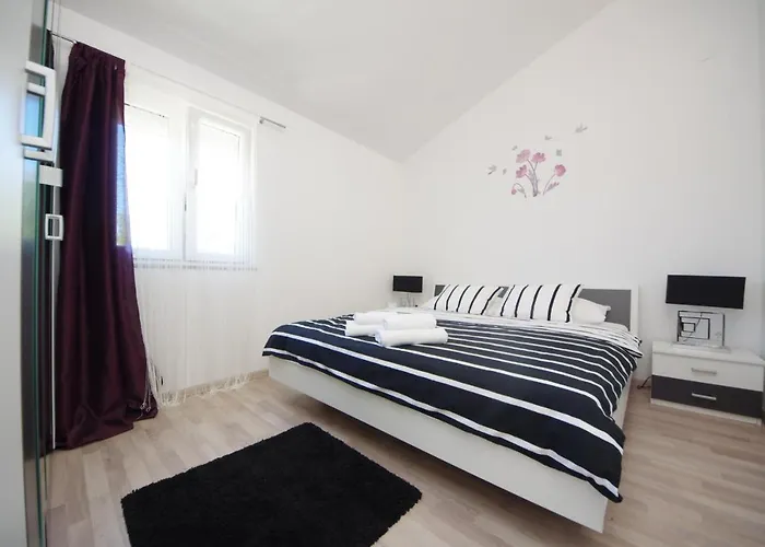 Appartement Emili Sukošan